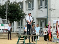令和7年度鶉地域民体育祭に出席し、あいさつ（鶉小学校）