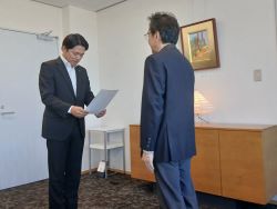 岐阜市固定資産評価審査委員会委員辞令交付式