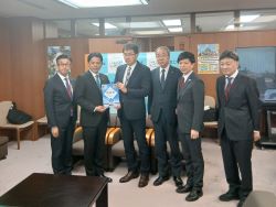 同会長として、国土交通省技監 廣瀬昌由氏へ提言及び意見交換（東京）