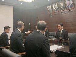 伝統的漁撈文化ユネスコ登録推進協議会会長と して、輪島市長 坂口茂氏と面談（石川県輪島市）