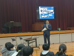 岐阜市立鏡島小学校を視察