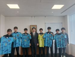 フットボールクラブFC EL BRUNO代表 酒井啓輔氏ほかと面談