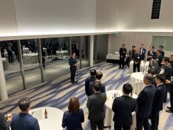 FC岐阜慰労会に出席し、あいさつ