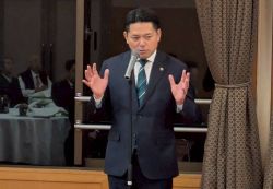 岐阜市危険物安全協会役員意見交換会に出席し、 あいさつ