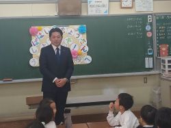 岐阜市立鶉小学校を視察