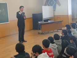 岐阜市立柳津小学校を視察