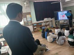 岐阜市立合渡小学校を視察