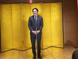 岐阜流通センター協同組合連合会新年互礼会に出席し、あいさつ