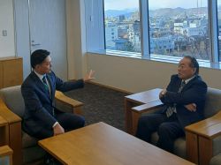 山県市長 林宏優氏と面談