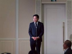 全建総連岐阜総支部新年互例会に出席し、あいさつ（グランヴェール岐山）