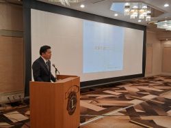岐阜ライオンズクラブ例会に出席し、講演