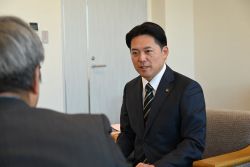 岐阜新聞社による「市長就任インタビュー」の取材