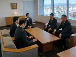 岐阜市議会議長 竹市勲氏、同副議長 西垣信康氏と面談