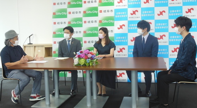 トークセッションの様子