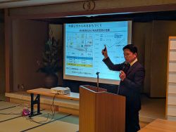 やよい会3月例会に出席し、講演