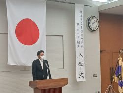 岐阜市立看護専門学校入学式に出席し、告辞