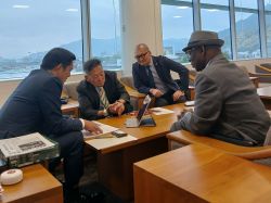NPO法人ぎふ・コートジボワール理事長 杉山利夫氏ほかがコートジボワール共和国からの帰国を報告