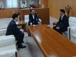 福山市議会議長 連石武則氏ほかと面談(広島県福山市)