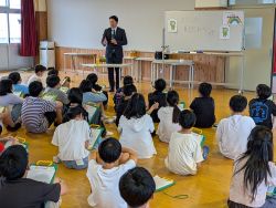 岐阜市立則武小学校6年生 総合的な学習の時間(キャリア教育)にて、講話(同所)