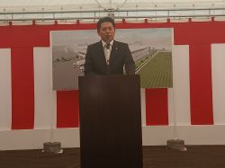 株式会社スーパーメイト 新工場新築工事 地鎮祭に出席し、あいさつ