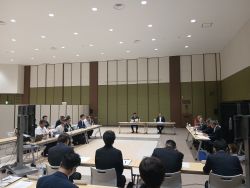 地域DMOに関する意見交換会に出席し、あいさつ
