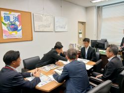 中部国道協会の副会長として、国土交通省道路局次長 石和田二郎氏へ提言及び意見交換(東京)