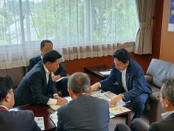 同副会長として、国土交通省国土交通大臣政務官 加藤竜祥氏へ提言及び意見交換(東京)