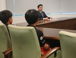 ハンドボールクラブチーム岐阜MHCレッドチル男子が第20回全国小学生ハンドボール大会岐阜県予選大会の優勝、及び第39回全国小学生ハンドボール大会出場を報告