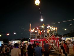 西郷ふれあい夏祭りに出席し、あいさつ（西郷小学校）