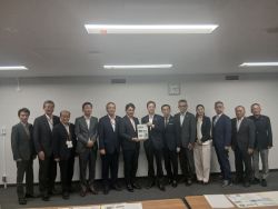 岐阜県木曽三川改修工事促進期成同盟会ほか4団体の会長等として、国土交通省中部地方整備局長 西村拓氏に提言及び意見交換(愛知県名古屋市)