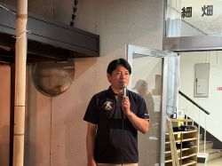 細畑夏祭りに出席し、あいさつ(細畑公民館)