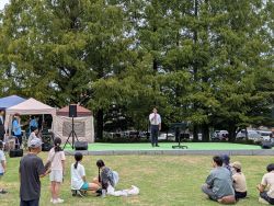 ぎふらぼ夏祭りに出席し、あいさつ