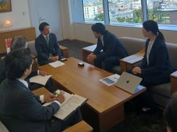 中部運輸局観光部長 酒井達朗氏及び一般社団法人全国自動車移動連絡協議会理事兼事務局長 池上明子氏ほかと面談