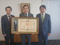 元長良西水防団長 末次重夫氏が令和8年春の叙勲受章を報告