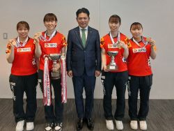 十六フィナンシャルグループ卓球部が第76回全日本実業団卓球選手権大会での優勝を報告