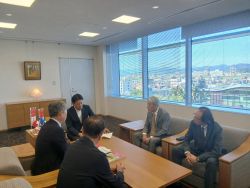 岐阜県菓子工業組合理事長 鈴木伝氏ほかと面談